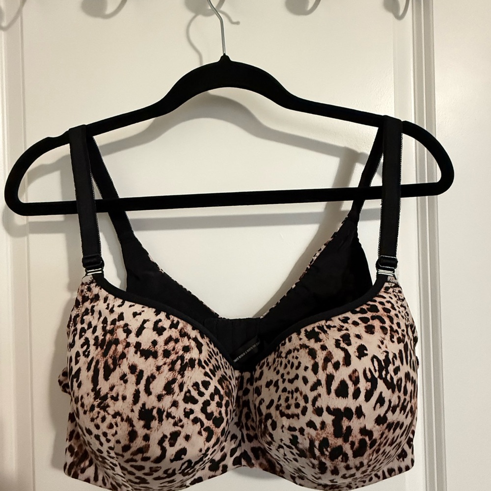 Chic Leopard Print Women's Bra